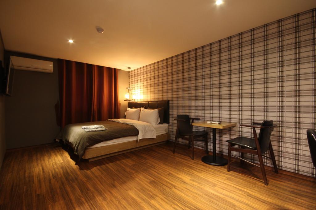 Hotel The Lua Пусан Номер фото