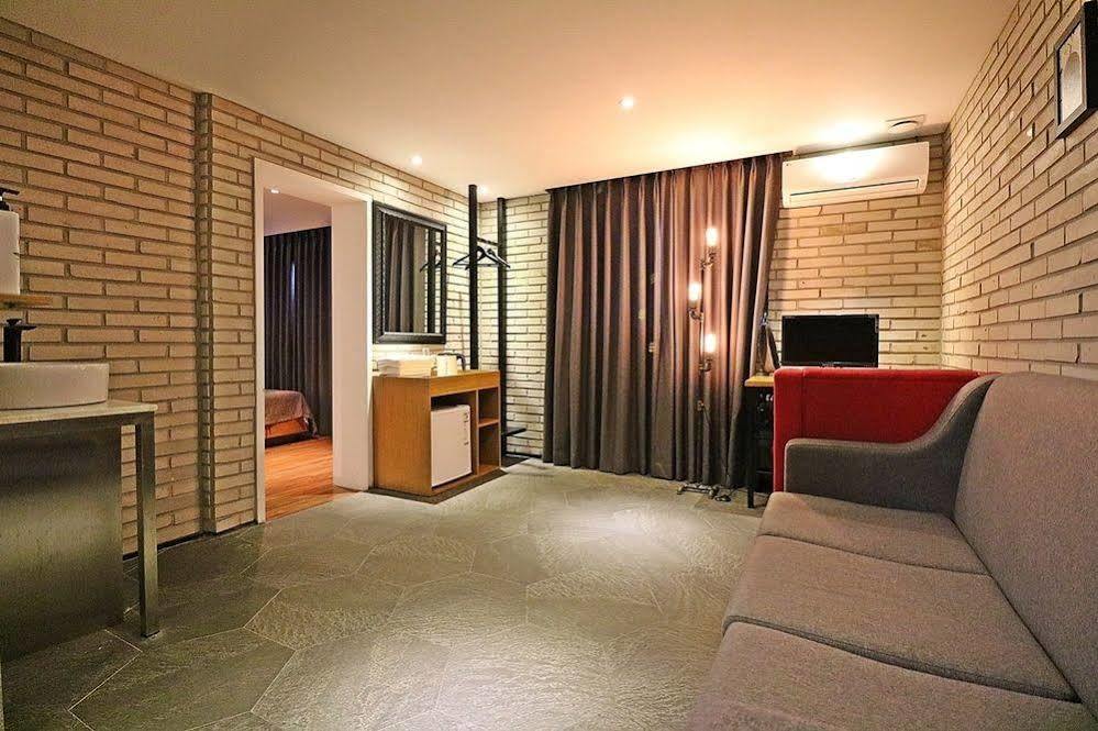 Hotel The Lua Пусан Экстерьер фото