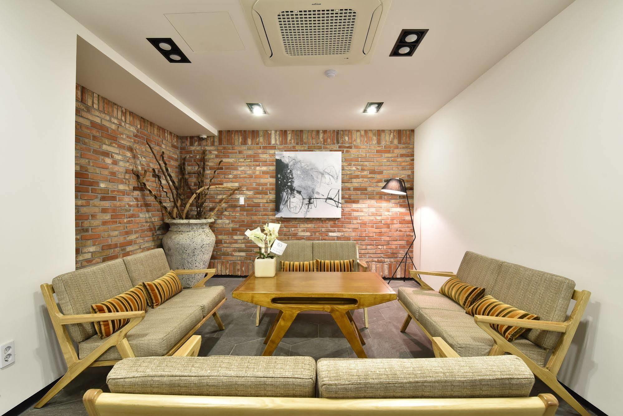 Hotel The Lua Пусан Экстерьер фото
